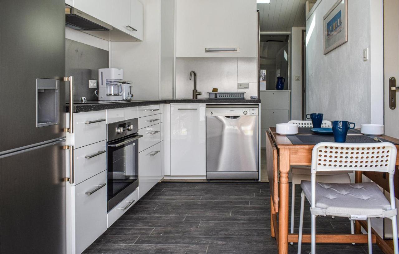Nice Apartment In Noirmoutier-En-Lile With Wifi Екстериор снимка